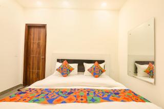 FabHotel Green Lotus - 9