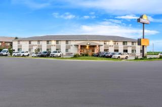 Days Inn by Wyndham York - 0