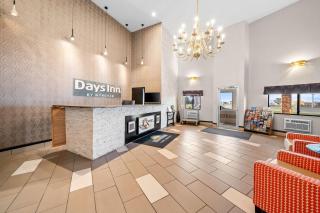 Days Inn by Wyndham York - 5