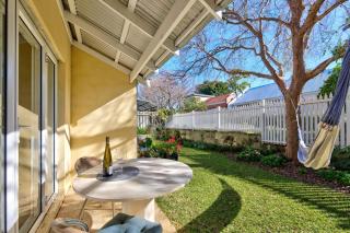 MCNA32 - Garden Hideaway - 0