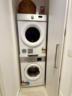 Sky High Southbank Prima Pearl Tower - 2BR apartment - 4