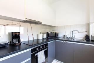 Platinum Breeze - 1-BR Apt & Balcony in Larnaca - 8