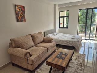 Warm Wood Studio - 1