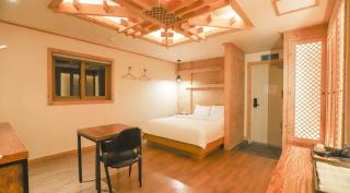 Solaire Hotel - 2