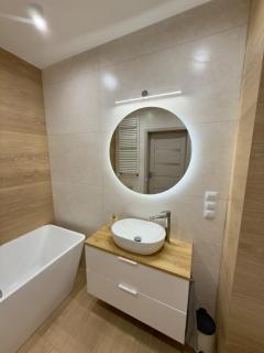 A modern apartment with air conditioning and a balcony - 8