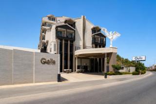Q Ella Beach Hotel - 8