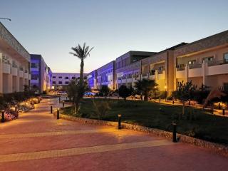 Cecelia Resort - 9