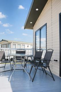 The Grand Lodge in Parkdean Resort, Camber Sands, Sleeps 8, Pet friendly, Fast WiFi - 2