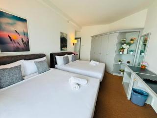 Seaview Deluxe Rainbow Paradise Tg Bungah 8pax - 8