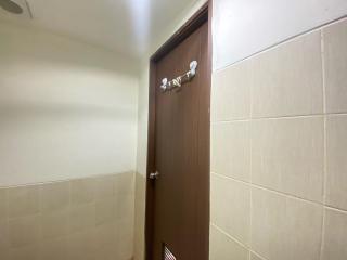 Well Apointed 1BR Apartment at Easton Park Residence Jatinangor By Travelio - 4