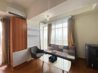 Well Apointed 1BR Apartment at Easton Park Residence Jatinangor By Travelio - 1