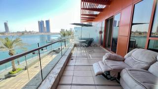Luxury 1-Bedroom Waterfront Apartment with Large Terrace, Reef Island - 0