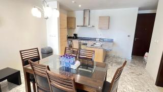 Luxury 1-Bedroom Waterfront Apartment with Large Terrace, Reef Island - 5