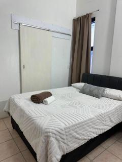 Airport Lodge Hotel - 4