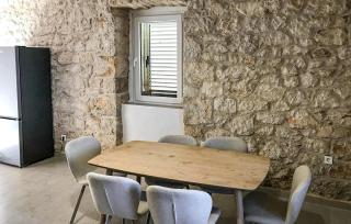 Awesome Home In Zaostrog With House A Mountain View - 7