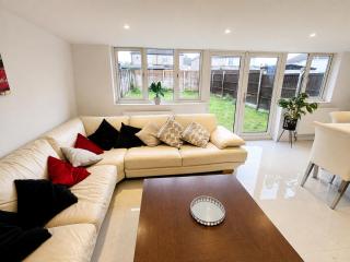 Spacious house,Parking - 0