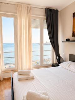Perla Blu Albania 2 - 6