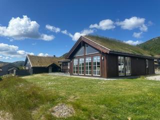 Great Family Cabin with fantastic hiking opportunities - 0