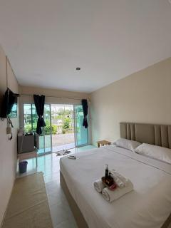 The retreat Beach - 1