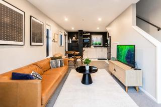 Cozy & Stylish Central City Retreat 1-Bedroom Retreat - 6