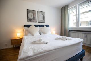 Bright Newly Renovated Apartment with Balcony - Special WHITE RABBIT 21 Apartment, Basel, up to 6 guests - Bazel - 1
