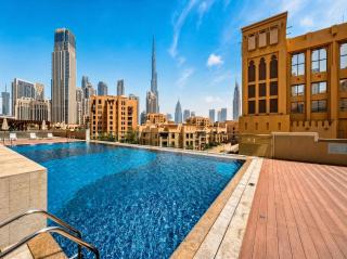 Vogue Vacation Homes, Downtown Bellevue Towers near Burj Khalifa and Dubai Mall, One Bedroom Apartment with City View, Full Access to all Amenities - 0