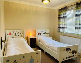 Large Spacious House-HS2, Bham International, NEC - 2