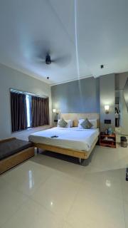 Paradise Grand Hotel Delhi igi Airport - 6