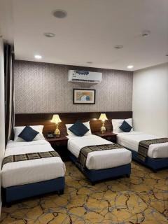 Paradise Grand Hotel Delhi igi Airport - 4