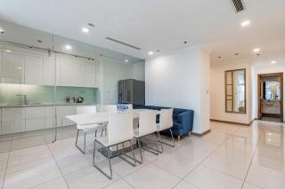 Landmark Vinhome Apartment - 1