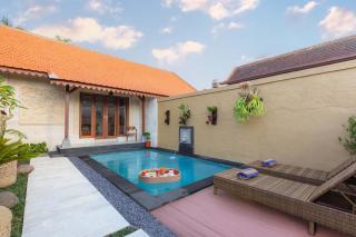 Sari Bamboo Bungalows - 9