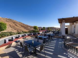 Mövenpick Resort Petra - 5