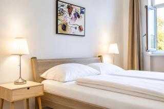 Comfortable 2BR Apartment Near Wiener Stadthalle - 1