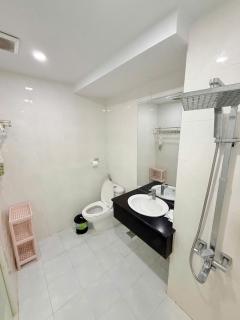 Apartment 4032, 3 Bed-2WC-Ocean and city view - 3