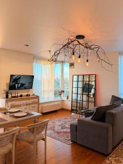 Boho Apartment & Balcony with Sunset View - 2