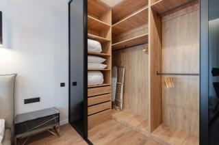 2-5 Novopecherski Lypky, Verkhogliad 19b, Kyiv centre, panoramic city view, 15 kW backup power, Petrovdom Apartment - 6