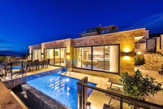Luxury Villa Petra w ndoor Heated Pool, Sauna - 6