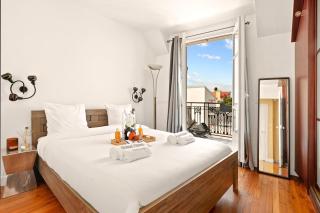 Kandinsky Apartment with Balcony - 0