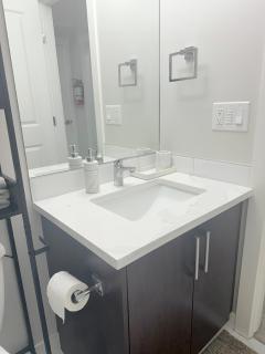 Cozy Two Bedroom Secondary Suite - 3