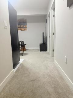 Cozy Two Bedroom Secondary Suite - 2