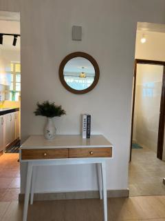 Green Oak 2BR Apartments Makutano Meru - 4