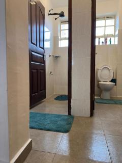 Green Oak 2BR Apartments Makutano Meru - 3