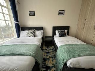 Green Oak 2BR Apartments Makutano Meru - 1