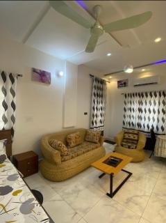 Lux Properties - 6