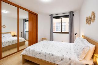 GuestReady - Las Canteras Beach Escape - 1