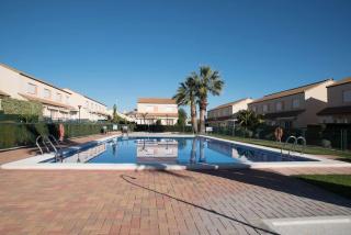 Tu adosado con piscina y pádel en Oropesa 55 - 0