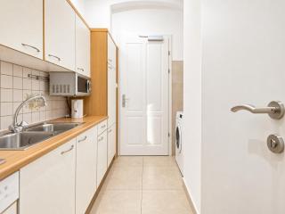 Attractive Apartment near Wiener Stadthalle - 1
