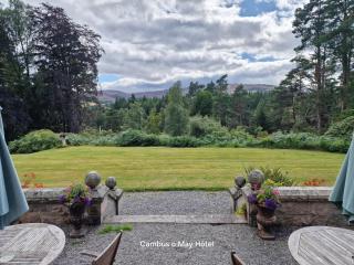 Cambus O' May Traditional Highland Hotel - 2