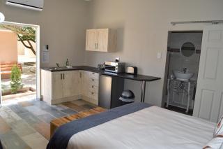 Quiver Inn Guesthouse - 7