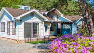 Yeongwol Nature & Retreat - 1